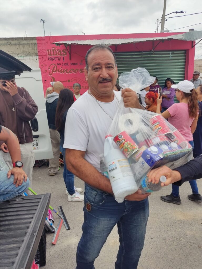 Solidaridad en Acción: Apoyo a las Inundaciones en Chalco